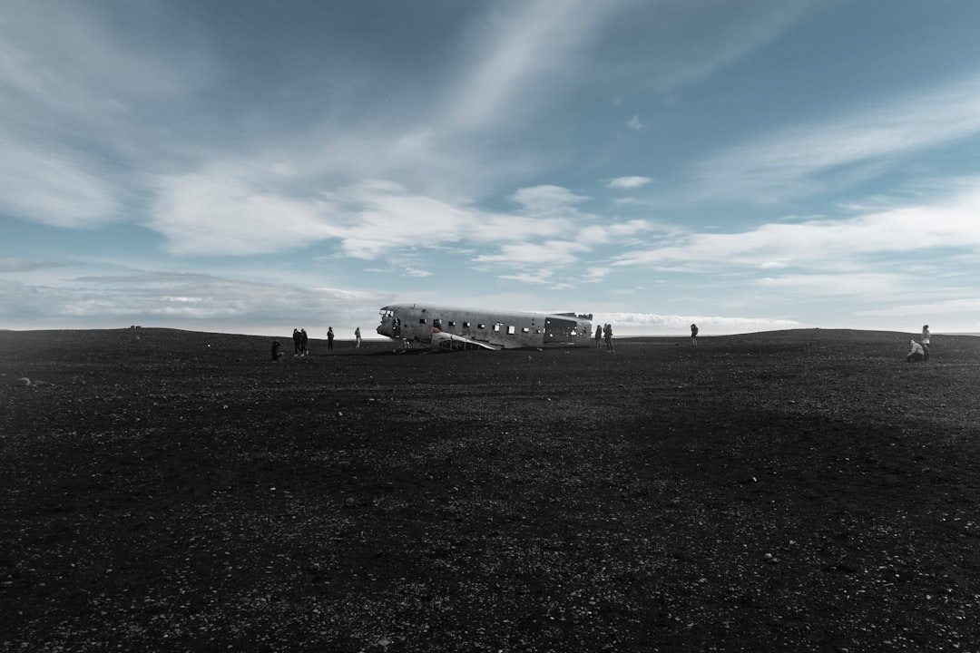 Additional illustrative image for the article.